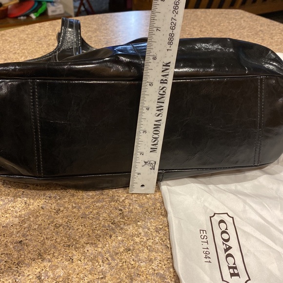 Coach Ergo Patent Leather Black Kisslock Leather Shoulder Bag Purse 12520 - Picture 4 of 17